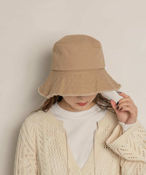 SMELLY(スメリー)の「ツイルフリンジバケットハット(ハット・レディース・アイボリー/ベージュ/ブラック・-)」の8枚目の写真