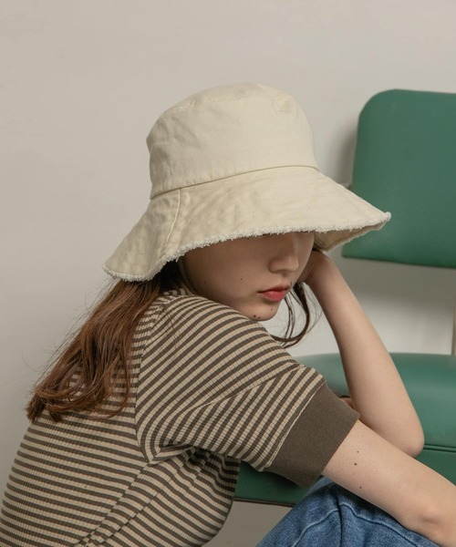 SMELLY(スメリー)の「ツイルフリンジバケットハット(ハット・レディース・アイボリー/ベージュ/ブラック・-)」の22枚目の写真