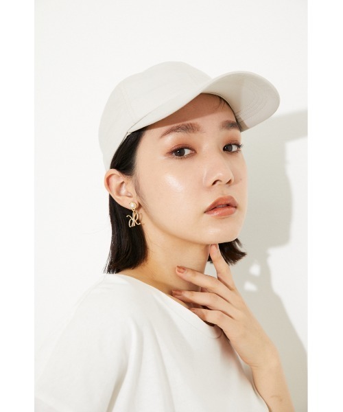 rienda（リエンダ）の「RRフェイクパールピアス（ピアス（両耳用）・レディース・ゴールド/シルバー・SMALL/MEDIUM）」の8枚目の写真