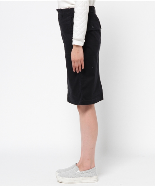 MELROSE claire（メルローズ クレール）の「アーミーブロークンストレッチタイトストレートスカート<E'CRU>≪LEE4月号麻生久美子さんコーディネートアイテム≫【LEE4月号】【BAILA4月号】（スカート・レディース・カーキ/ダークネイビー/キャメル・SMALL/MEDIUM）」の10枚目の写真