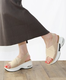 Fin | 厚底クロスベルトスポーツサンダル【低反発スポンジ入り】(サンダル)