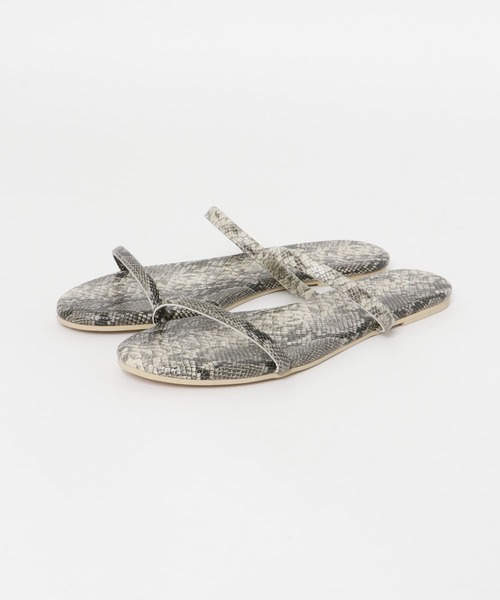 URBAN RESEARCH DOORS(アーバンリサーチドアーズ)の「ダブルストラップサンダル(サンダル・レディース・ホワイト系その他/ブラック/グレー系その他・36/37/38)」の3枚目の写真