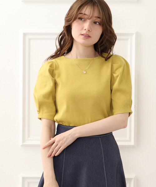 couture brooch（クチュールブローチ）の「◆洗える/5色展開/パワショルカットソー（Tシャツ/カットソー・レディース・マスタード/ブルー/ブラック/オフホワイト/サンドベージュ・38）」の5枚目の写真