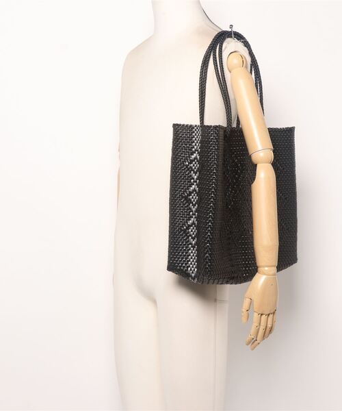 OUVRAGE CLASSE（ウヴラージュクラス）の「【Moon Bird／ムーンバード】メルカドバック【M】（トートバッグ・レディース・ブラック/ゴールド・FREE）」の6枚目の写真