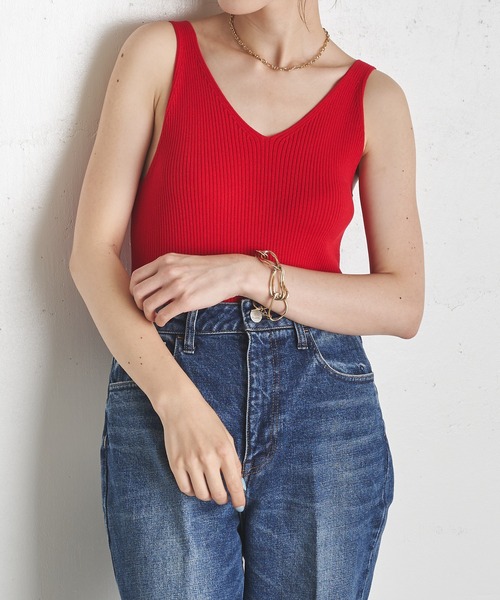 COLLAGE GALLARDAGALANTE(コラージュガリャルダガランテ)の「大人なフェミニン感を演出/ニットタンク(タンクトップ・レディース・ホワイト/レッド・FREE)」の1枚目の写真