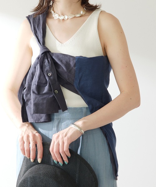 COLLAGE GALLARDAGALANTE(コラージュガリャルダガランテ)の「大人なフェミニン感を演出/ニットタンク(タンクトップ・レディース・ホワイト/レッド・FREE)」の15枚目の写真