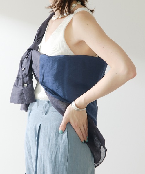 COLLAGE GALLARDAGALANTE(コラージュガリャルダガランテ)の「大人なフェミニン感を演出/ニットタンク(タンクトップ・レディース・ホワイト/レッド・FREE)」の7枚目の写真