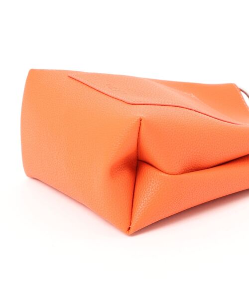 CPCM(シーピーシーエム)の「ボールチェーン2WAYショルダー(ショルダーバッグ・レディース・ブラック/オレンジ/アイボリー/ブルー/キャメル/グリーン/ベージュ/ボルドー/シルバー/ホワイト/サックスブルー/グレー・FREE)」の13枚目の写真