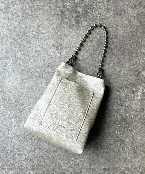 CPCM(シーピーシーエム)の「ボールチェーン2WAYショルダー(ショルダーバッグ・レディース・ブラック/オレンジ/アイボリー/ブルー/キャメル/グリーン/ベージュ/ボルドー/シルバー/ホワイト/サックスブルー/グレー・FREE)」の3枚目の写真