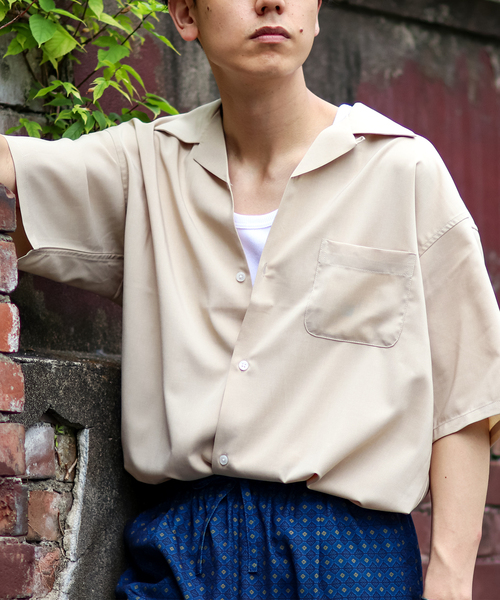 B.C STOCK(ベーセーストック)の「FUMMER TRO OPEN COLLAR シャツ(シャツ/ブラウス・メンズ・ベージュ/カーキ/ブラウン/チャコールグレー・SMALL/LARGE/MEDIUM)」の3枚目の写真