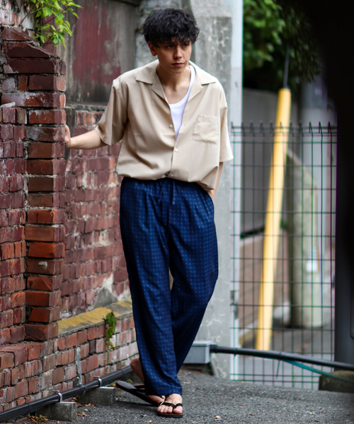 B.C STOCK(ベーセーストック)の「FUMMER TRO OPEN COLLAR シャツ(シャツ/ブラウス・メンズ・ベージュ/カーキ/ブラウン/チャコールグレー・SMALL/LARGE/MEDIUM)」の12枚目の写真