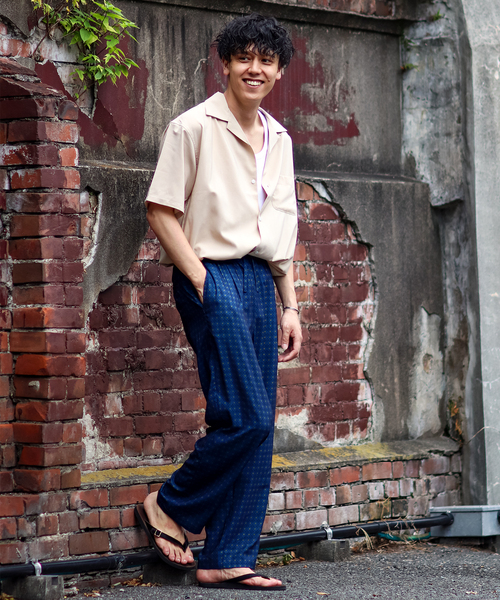 B.C STOCK(ベーセーストック)の「FUMMER TRO OPEN COLLAR シャツ(シャツ/ブラウス・メンズ・ベージュ/カーキ/ブラウン/チャコールグレー・SMALL/LARGE/MEDIUM)」の13枚目の写真