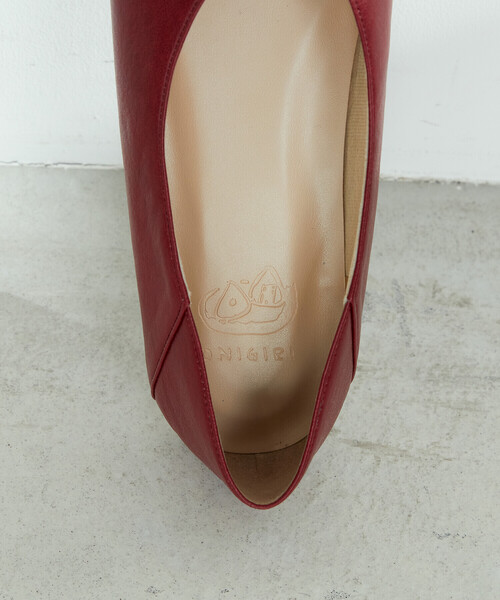 ONIGIRI（オニギリ）の「2WAY スクエアトゥ　フラットシューズ（パンプス・レディース・レッド/ブラウン/ブラック/ベージュ・23.5cm/24.5cm）」の15枚目の写真