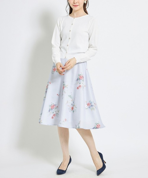 tocco closet(トッコ クローゼット)の「パール釦UVカット加工カーディガン(カーディガン/ボレロ・レディース・ボルドー/ブラック/オフホワイト・M)」の16枚目の写真