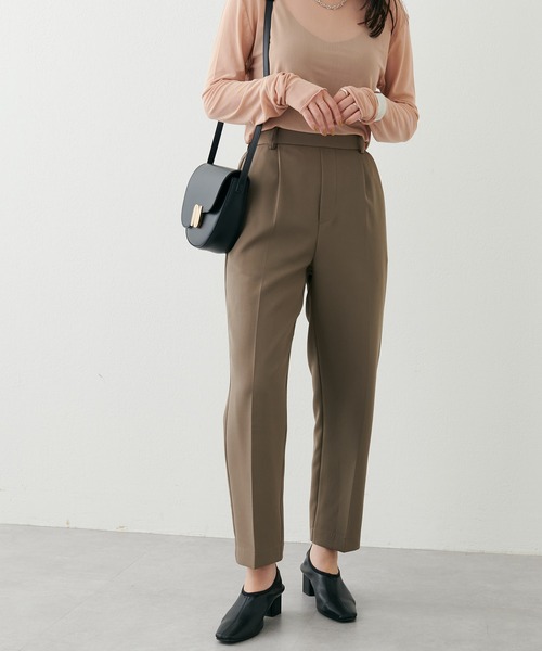 natural couture（ナチュラルクチュール）の「大人気リバイバル/2022AWアイテム/ウォッシャブル美シルエットテーパード Sサイズ（スラックス・レディース・ブラック/モカ/ライトベージュ/イエロー/グリーン/ネイビー・SMALL）」の3枚目の写真