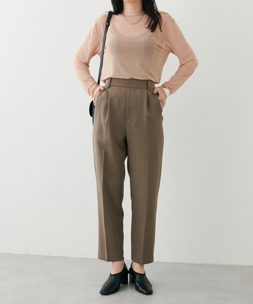 natural couture（ナチュラルクチュール）の「大人気リバイバル/2022AWアイテム/ウォッシャブル美シルエットテーパード Sサイズ（スラックス・レディース・ブラック/モカ/ライトベージュ/イエロー/グリーン/ネイビー・SMALL）」の7枚目の写真