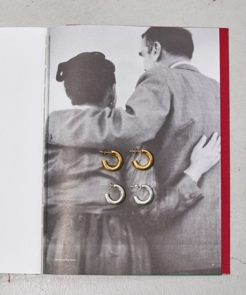 TODAYFUL(トゥデイフル)の「TODAYFUL Middle Hoop Pierce ミドルフープピアス/12290902(ピアス(両耳用)・レディース・ゴールド/シルバー・ONE SIZE)」の3枚目の写真