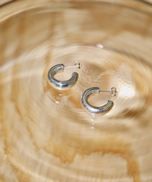 TODAYFUL(トゥデイフル)の「TODAYFUL Middle Hoop Pierce ミドルフープピアス/12290902(ピアス(両耳用)・レディース・ゴールド/シルバー・ONE SIZE)」の9枚目の写真