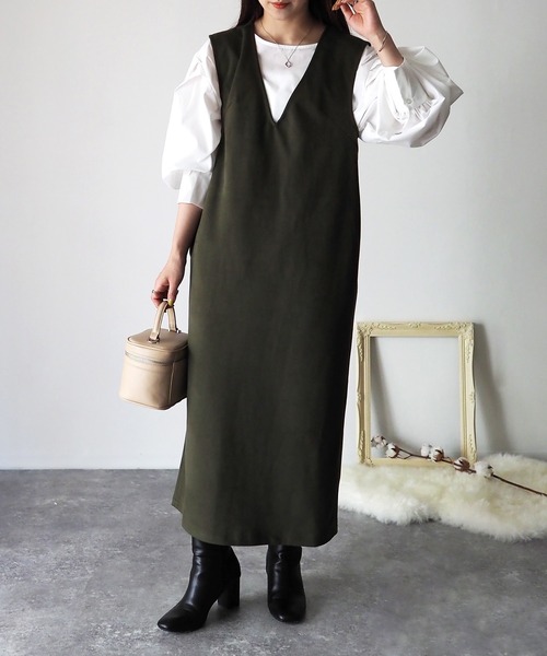 Riberry（リベリー）の「後ろスリットVネックジャンスカ（ジャンパースカート・レディース・ブラック/ベージュ/カーキ/マスタード・MEDIUM）」の6枚目の写真