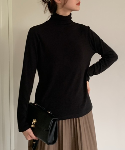ECLIN(エクラン)の「タートルネックストレッチリブトップス(Tシャツ/カットソー・レディース・チャコールグレー/ブラック/モカ/ベージュ・M/L)」の12枚目の写真