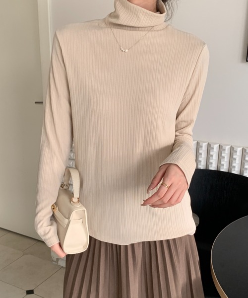 ECLIN(エクラン)の「タートルネックストレッチリブトップス(Tシャツ/カットソー・レディース・チャコールグレー/ブラック/モカ/ベージュ・M/L)」の8枚目の写真