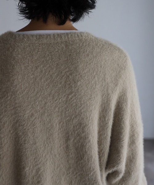 CREARE -LINO-（クレアーレリノ）の「モヘアライク シャギーニット Vネック カーディガン<ユニセックス>（カーディガン/ボレロ・メンズ・アイボリー/ブラック/グリーン/ダークネイビー・S/M/L）」の12枚目の写真