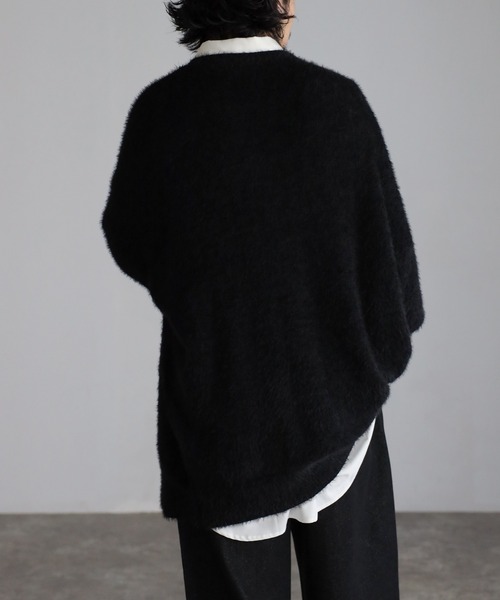 CREARE -LINO-（クレアーレリノ）の「モヘアライク シャギーニット Vネック カーディガン<ユニセックス>（カーディガン/ボレロ・メンズ・アイボリー/ブラック/グリーン/ダークネイビー・S/M/L）」の17枚目の写真
