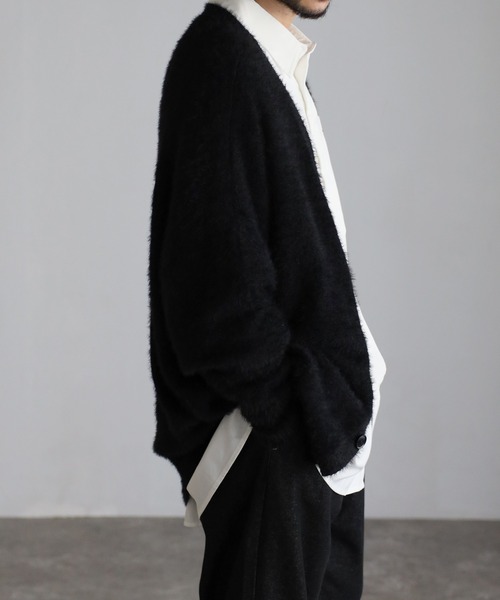 CREARE -LINO-（クレアーレリノ）の「モヘアライク シャギーニット Vネック カーディガン<ユニセックス>（カーディガン/ボレロ・メンズ・アイボリー/ブラック/グリーン/ダークネイビー・S/M/L）」の16枚目の写真