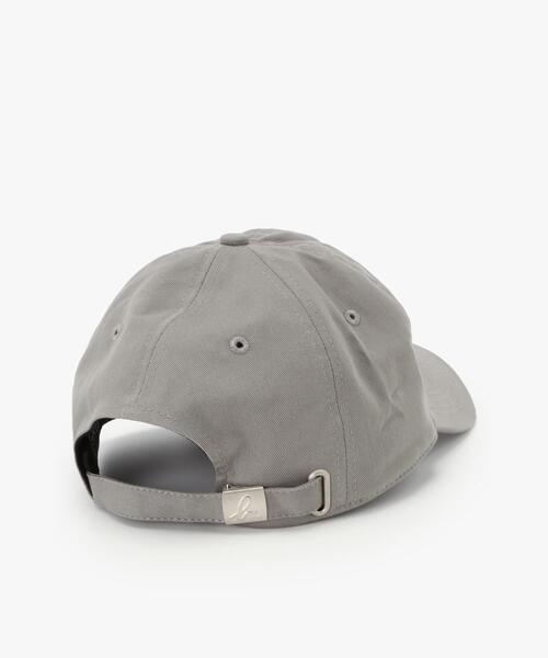 agnes b.（アニエスベー）の「”b.”ロゴ 刺繍 コットン キャップ