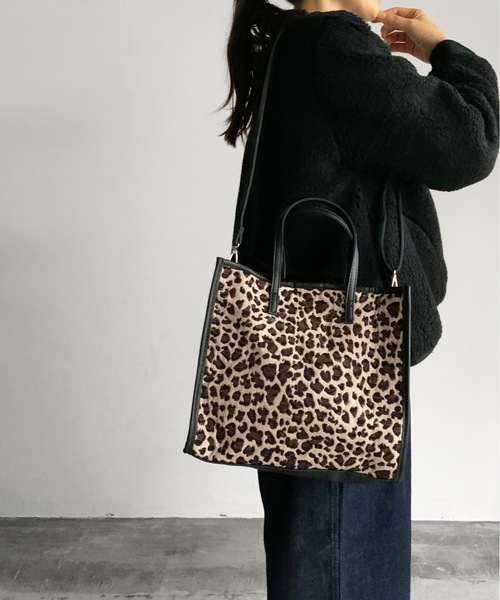 SPRUCE(スプルース)の「EM : SPRUCE ジャガード 2WAY トートバッグ 軽量(トートバッグ・レディース・ダークグリーン/ブラック/レオパード・FREE)」の4枚目の写真