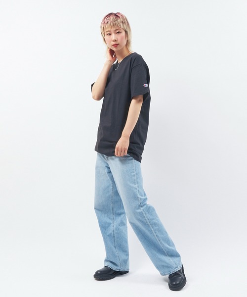 Alite cloth(アリーテクロス)の「CAMPION 袖ワンポイントTシャツ(Tシャツ/カットソー・レディース・ブラック/グレー/ネイビー/ホワイト/チャコール/オートミール/オレンジ/パープル/イエロー/ダークグリーン・S/M/L/XL)」の16枚目の写真