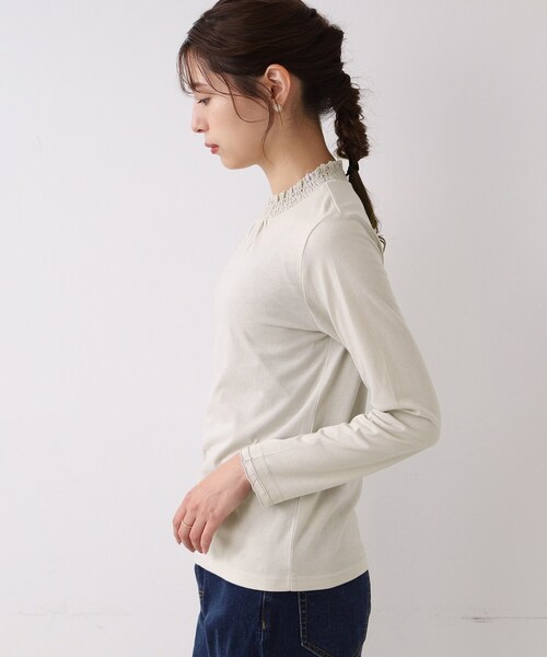 DRESKIP（ドレスキップ）の「◆【吸湿発熱】シャ－リング衿レースプルオーバー（Tシャツ/カットソー・レディース・ナチュラル/ブラック/オフホワイト・03/02/04）」の5枚目の写真