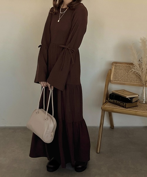 apres jour clair（アプレジュールクレア）の「【apres jour clair】カットジャガードティアードワンピース【ZOZOTOWN限定アイテム】（ワンピース・レディース・ダークブラウン/ベージュ/アイボリー・X-LARGE/フリー）」の3枚目の写真