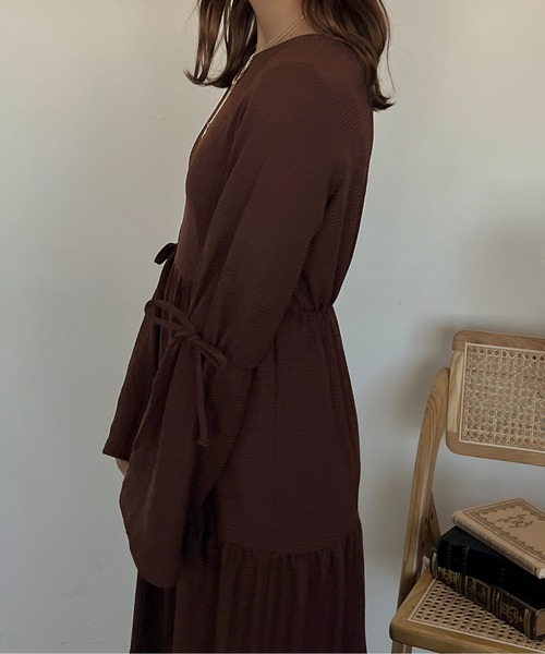 apres jour clair（アプレジュールクレア）の「【apres jour clair】カットジャガードティアードワンピース【ZOZOTOWN限定アイテム】（ワンピース・レディース・ダークブラウン/ベージュ/アイボリー・X-LARGE/フリー）」の10枚目の写真