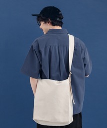 MUHET | BIGキャンバスショルダーバッグ(ショルダーバッグ)