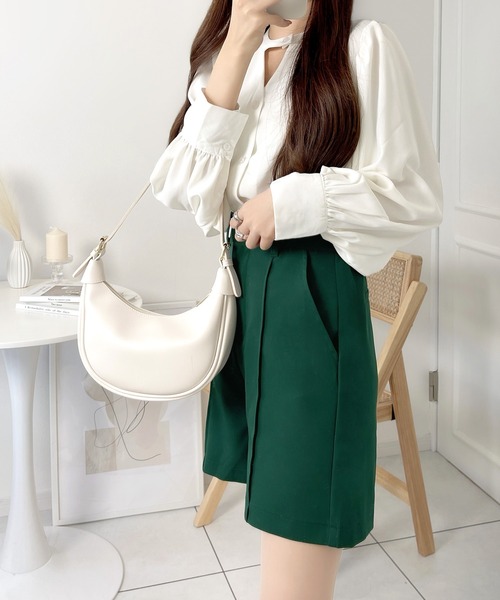 mily bilet（ミウィビレット）の「【mily bilet】大人っぽ可愛い。センターピンタックショートパンツ（その他パンツ・レディース・アイボリー/グリーン/ブラック・SMALL/MEDIUM/LARGE）」の12枚目の写真