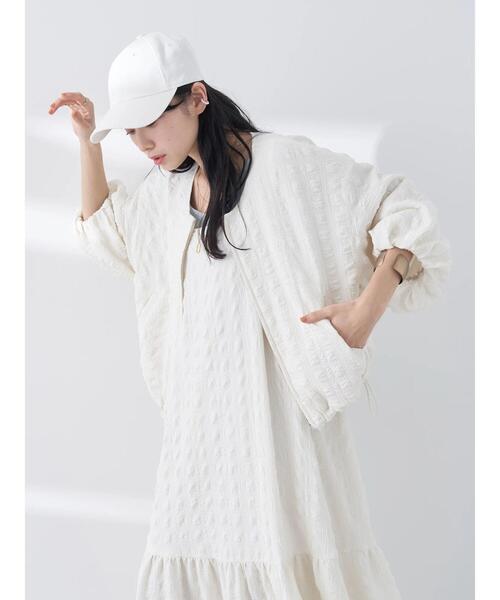 earth music&ecology（アースミュージックアンドエコロジー）の「ジャガードタックスリーブブルゾン（ブルゾン・レディース・コーラル/アイボリー・FREE）」の10枚目の写真