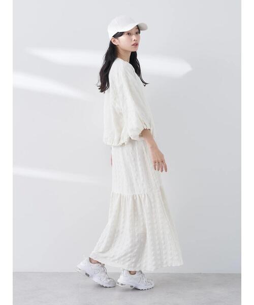 earth music&ecology（アースミュージックアンドエコロジー）の「ジャガードタックスリーブブルゾン（ブルゾン・レディース・コーラル/アイボリー・FREE）」の14枚目の写真