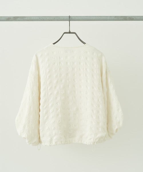 earth music&ecology（アースミュージックアンドエコロジー）の「ジャガードタックスリーブブルゾン（ブルゾン・レディース・コーラル/アイボリー・FREE）」の5枚目の写真