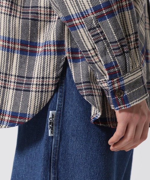 AVIREX（アヴィレックス）の「【直営店限定】FRONT POCKET CHECK SHIRT / フロント ポケット チェックシャツ / AVIREX /アヴィレックス（シャツ/ブラウス・レディース・ブラック/ホワイト系2・L/M）」の11枚目の写真