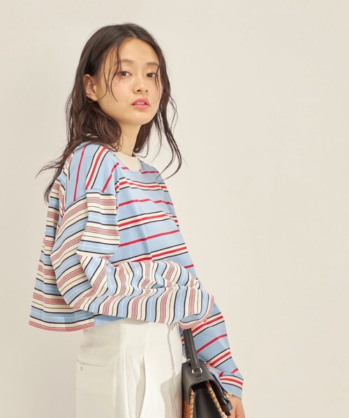 SHIPS（シップス）の「マルチボーダー クロップド プルオーバー◆（Tシャツ/カットソー・レディース・ライトブルー/ブラック・ONE SIZE）」の2枚目の写真