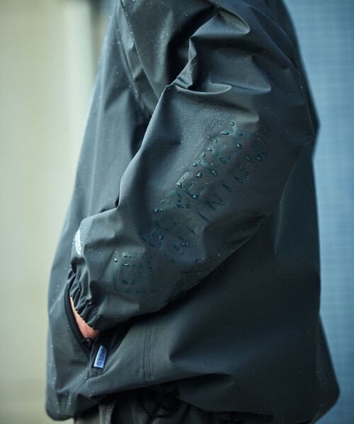 +phenix Windstopper コーチジャケット phenix（プラスフェニックス）の「+Phenix/プラスフェニックス