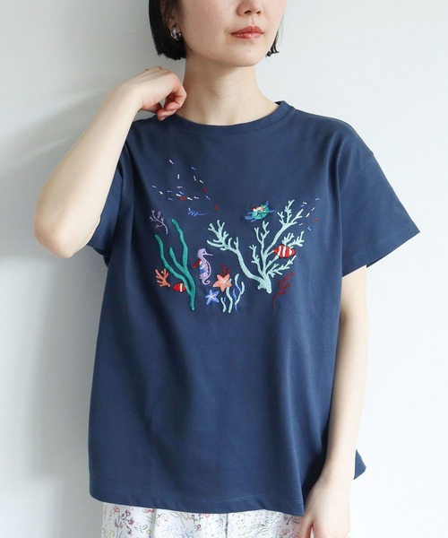 l'atelier du savon（アトリエドサボン）の「おさかな探検 刺繍T
