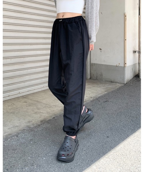 ALAND（エーランド）の「3.3 Field Trip／ドロストナイロンパンツ 2198737（その他パンツ・レディース・ホワイト/グレー/ブラック/ピンク・FREE）」の7枚目の写真