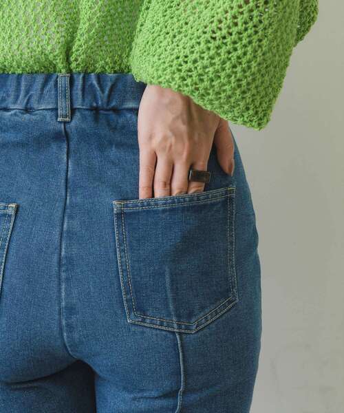 RETRO GIRL（レトロガール）の「センターシームセミフレアPT(デニム)（デニムパンツ・レディース・ブルー/ブラック/ライトブルー・LARGE/MEDIUM）」の15枚目の写真