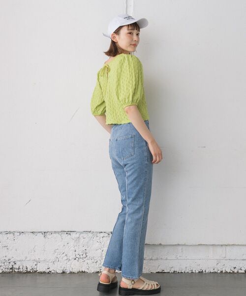 RETRO GIRL（レトロガール）の「センターシームセミフレアPT(デニム)（デニムパンツ・レディース・ブルー/ブラック/ライトブルー・LARGE/MEDIUM）」の18枚目の写真