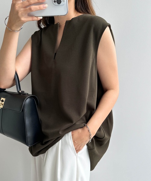 セール】2wayキーネック梨地ポンチノースリーブトップス（シャツ 