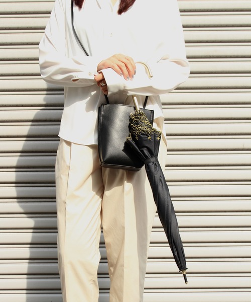 ALWAYS GOOD TIME（オルウェイズグッドタイム）の「【一級遮光・晴雨兼用】UV日傘/PARASOL/パラソル　スパークルスカイ（長傘・レディース・オフホワイト/ブラック/ネイビー・F）」の22枚目の写真