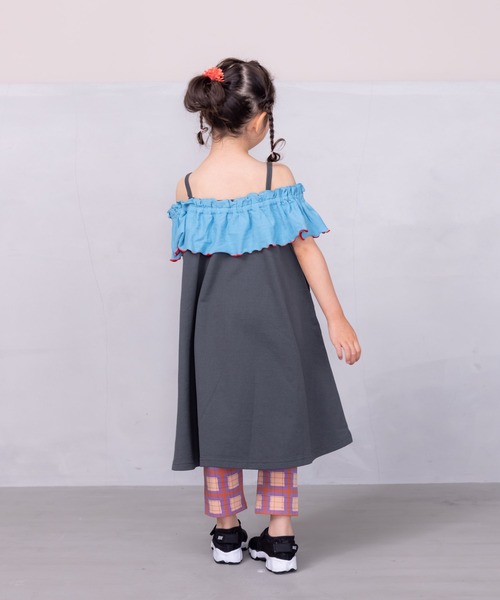 CALMIA(カルミア)の「オフショルダーワンピース(90~150cm)(ワンピース・キッズ・ブラック/ピンク/イエロー・90/100/110/120/130/140/150)」の14枚目の写真