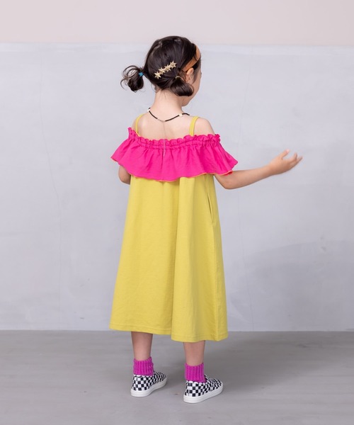 CALMIA(カルミア)の「オフショルダーワンピース(90~150cm)(ワンピース・キッズ・ブラック/ピンク/イエロー・90/100/110/120/130/140/150)」の17枚目の写真